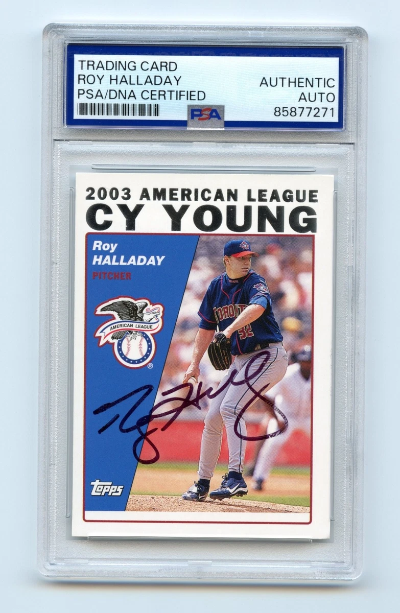 Roy Halladay Autographed Baseball Sports Trading Cards