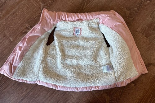 Gap Kids Pink Shearling Lined Puffer Vest Size Small Regular - Picture 5 of 7