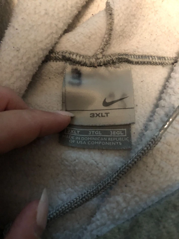 Nike Iowa Hawkeyes Hoodie Mens 3XLT Gray Cotton Pockets Drawstring Pullover - Image 3 of 4