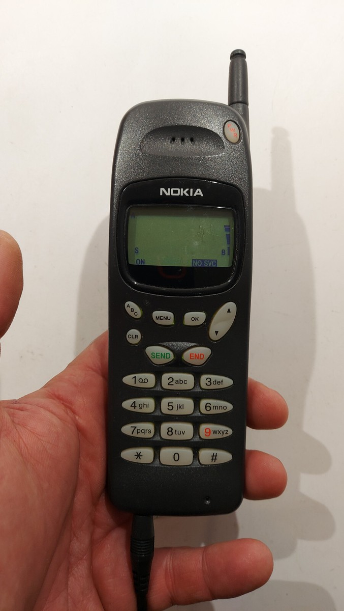 3764.Nokia 918P Very Rare - For Collectors - No Sim Card - Batt