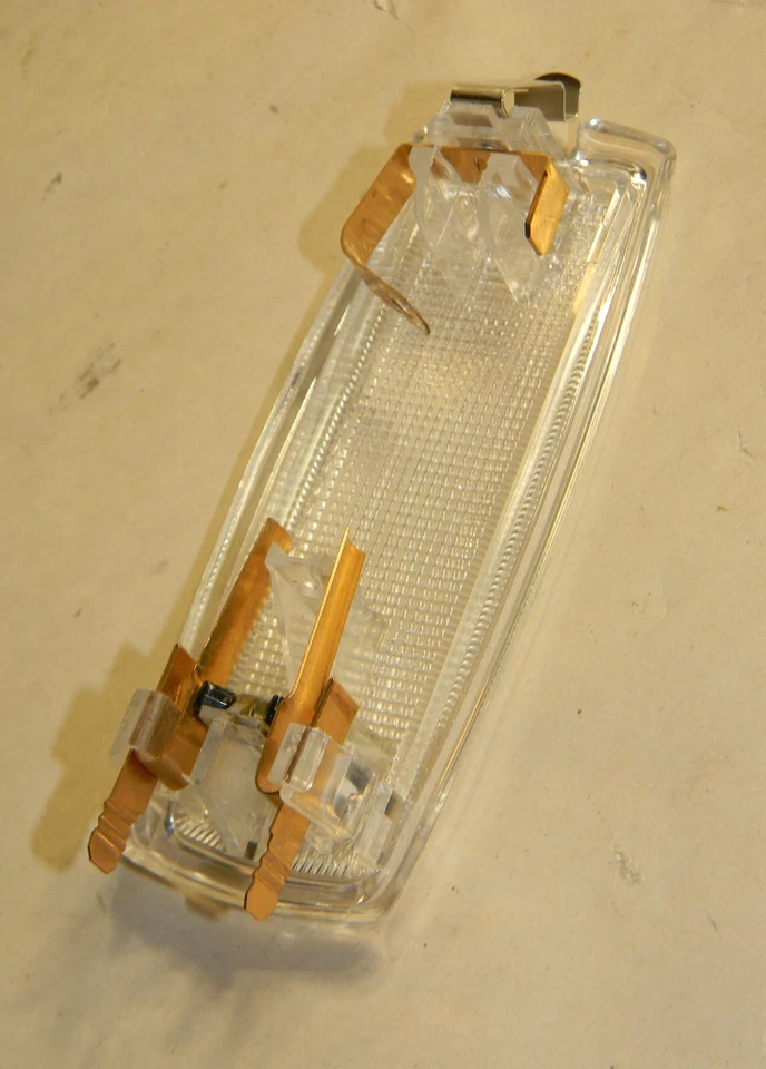 **Luz domo interior BMW E12 E21 E30 318i 320i 323i 325e 325i M3 520i 528 530i Foto 2 de 2