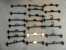 30 PINCH CLIP CLOTHES HANGERS - medium, 33cm