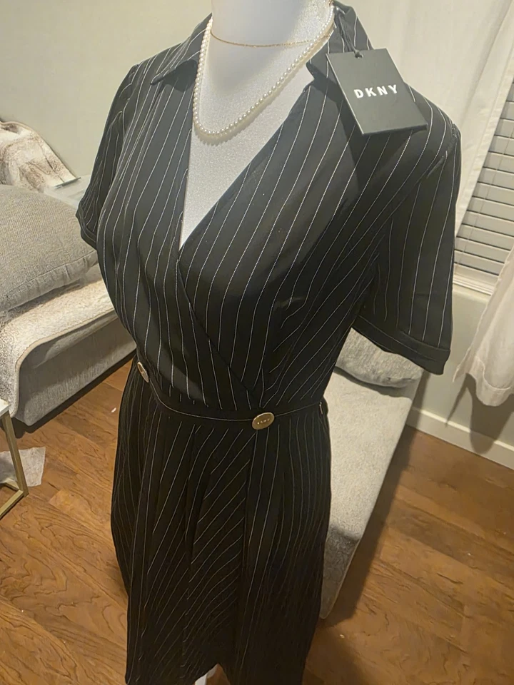 DKNY Black Dress, Short Sleeve, Fit Flare, Size 2 NEW - Image 3 of 4