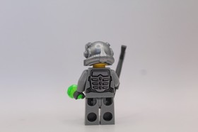 Lego 2010 Power Miners Doc Gray Outfit pm030 8191 Minifigure Lot Mini Figure HTF