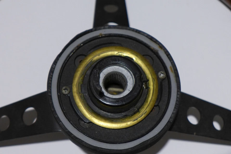 Holzlenkrad "raid" 3 Speichen mit BMW Nabe - Bild 4 von 4