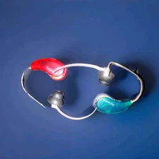 1 pair R+L RESOUND BTC hearing aids TESTED & WORK PERFECTLY 