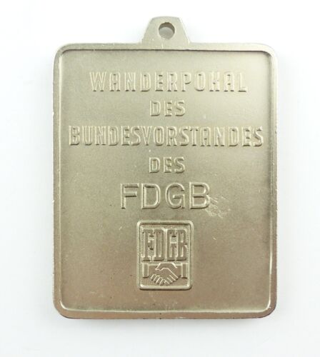 e9359 silver-colored plaque 1985 GDR hiking trophy of the Federal Executive Board of the FDGB - Picture 1 of 3