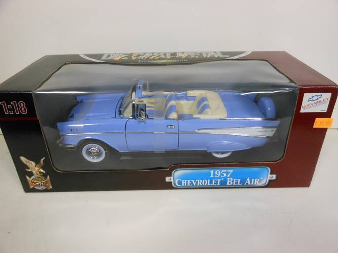 1/18 1957 ベルエア ポリスカー Road Signature 1/18 1957 Chevrolet BEL AIR Police Version Road Signature
