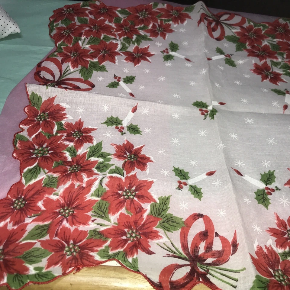 Pañuelo vintage navideño flor de pascua y velas borde festoneado Foto 2 de 4