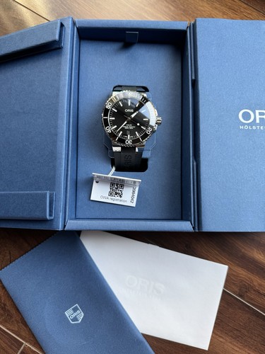 Oris Aquis Date Automatic Black Men's Watch 01 733 7730 4134-07 4 24 64EB NEW!!!