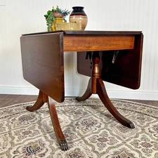 Vintage Mahogany Drop-Leaf Dining Table – Federal Style with Brass Claw Feet