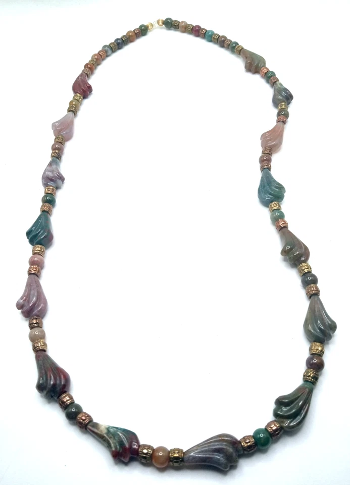 Collar de 30 pulgadas de diseño de cuentas verdes rojas lavanda piedra tallada piedra de sangre natural Foto 3 de 4