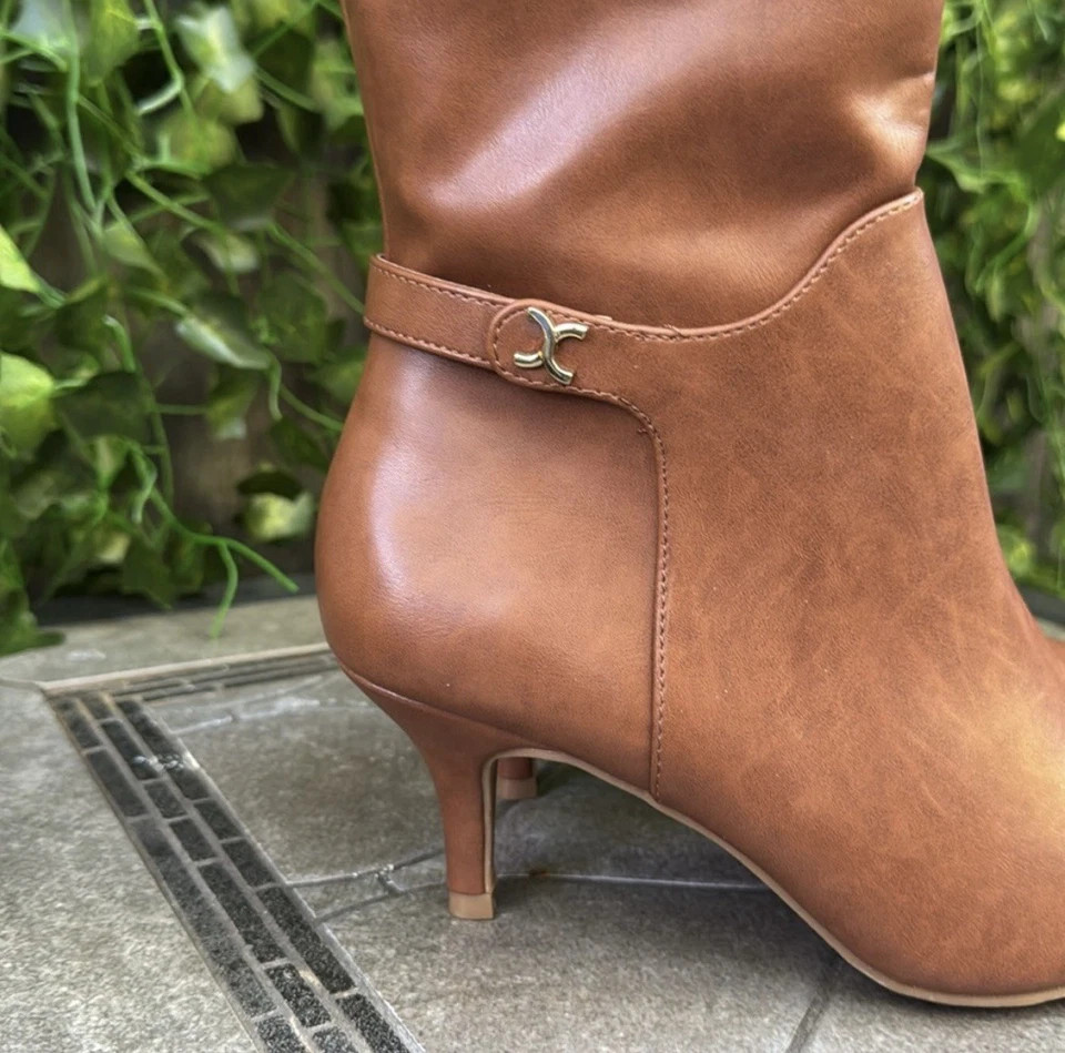 全新无标签 Charter Club Cognac/Camel 女式人造皮革高筒靴 8 M 码 — 第 3/4 张图片