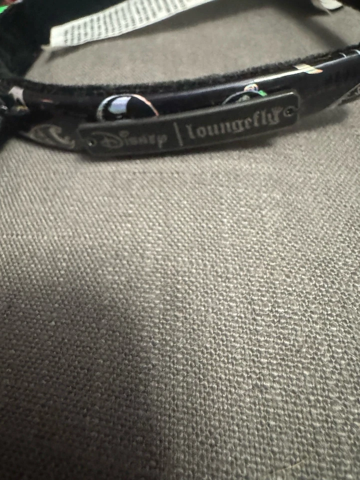 Mini mochila holográfica Pesadilla antes de Navidad de los parques de Disney Foto 2 de 4