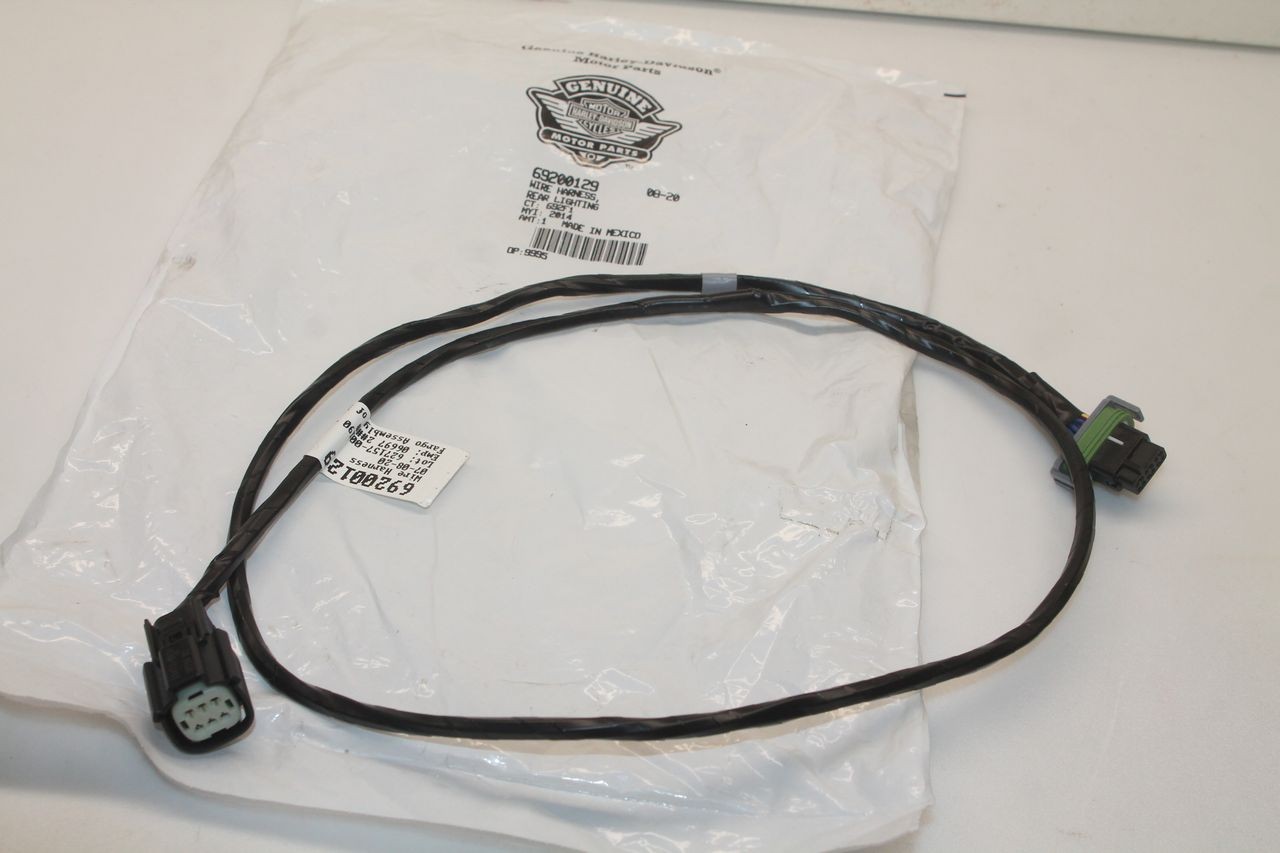 Faisceau feu arriere Harley Touring d'origine piece moto neuve authentique 62900129