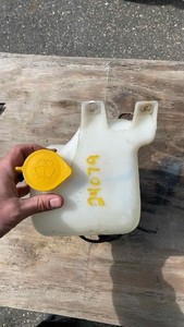 2004-2005 Subaru Forester Windshield Washer Reservoir Assembly from 03/01/04 OEM