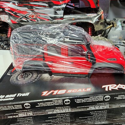 Traxxas 9712-RED -TRX-4M Body, Land Rover Defender, complete, Red