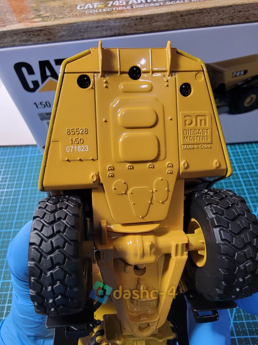 1/50 SCALE CATERPILLAR CAT 745 ARTICULATED TRUCK By DIECAST 1/50 SCALE CATERPILLAR CAT 745 ARTICULATED TRUCK By DIECAST