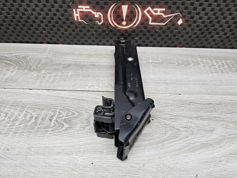 Volkswagen Golf City 2008-2010 neumático de repuesto de emergencia Widow Maker gato de tijera Foto 4 de 4