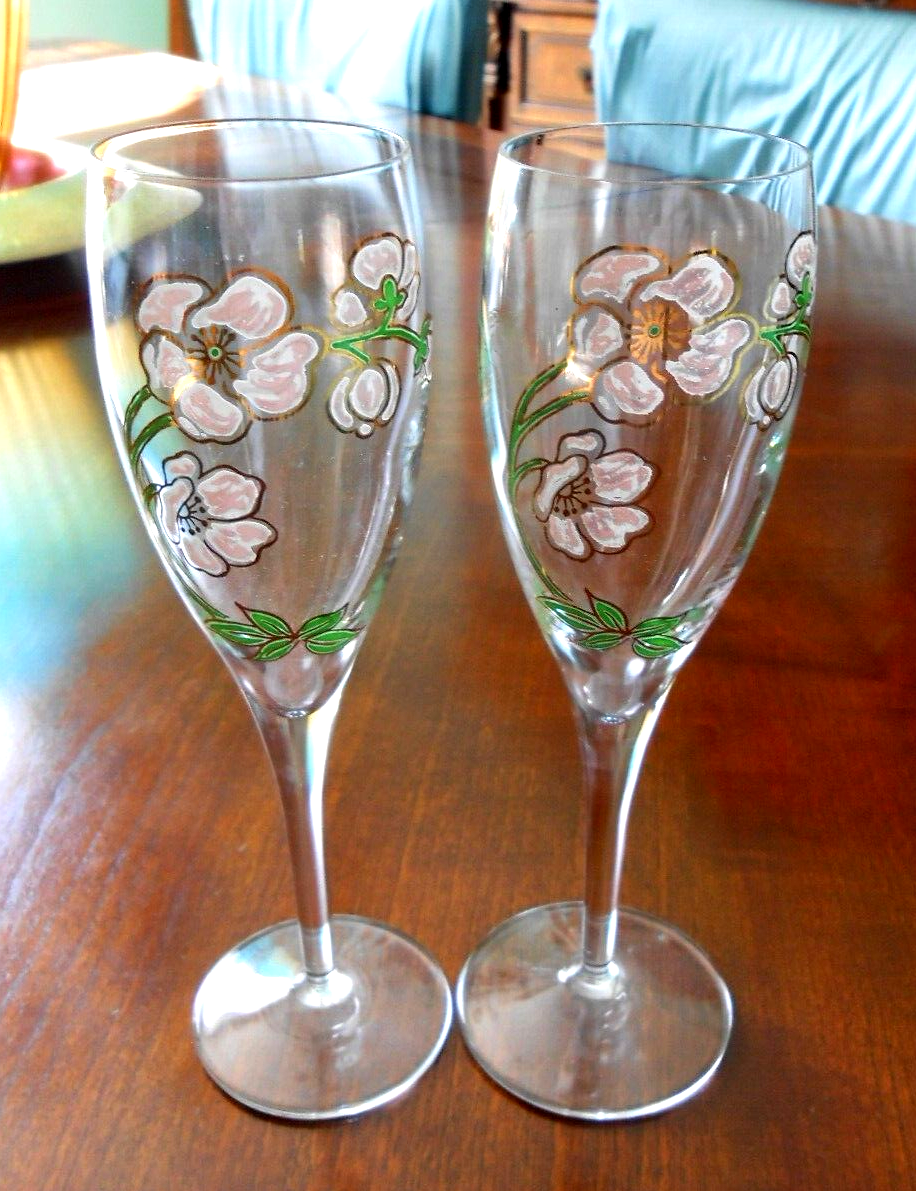 Vintage Perrier-Jouet Champagne Flutes - Belle Epoque Floral  Vintage set of 4 Perrier Joulet flutes Belle Epoque Floral stemware display picture 1