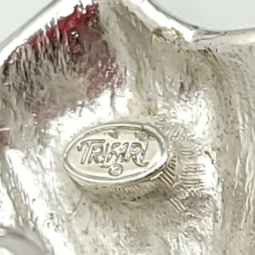 Vintage Trifari Muschel Ohrclips silberfarben Fächerform reflektierend klassisch - Bild 5 von 11