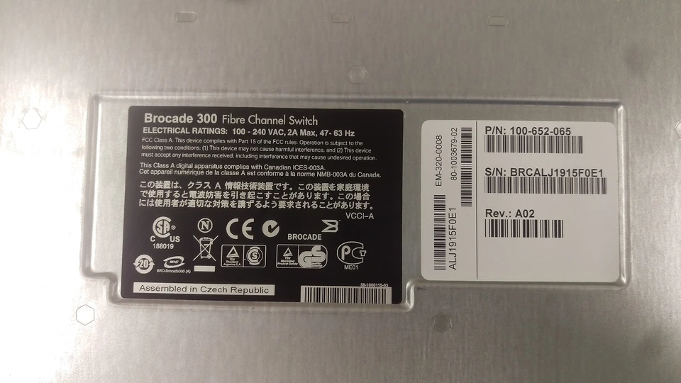 EMC DS-300B 8G 24 Port (16 Active) Fibre Channel SAN Switch w/ 16x 8Gb SFPs - Image 3 of 3