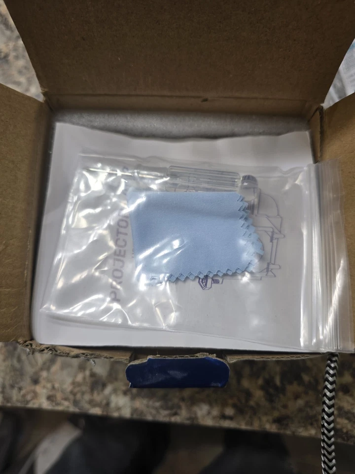 Lâmpada de substituição para projetor Epson ELPLP88 - Imagem 4 de 4