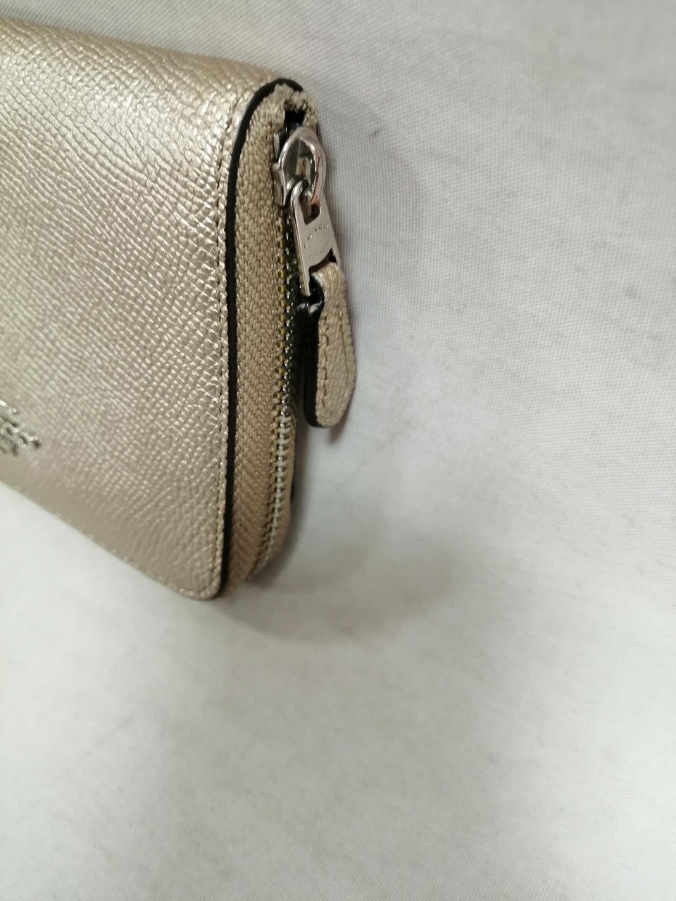 Authentic Round zip wallet Model number F24999 Me… - image 4