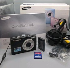 Fotocamera digitale Samsung L100 in scatola con accessori, ottime condizioni. 