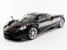 AUTOart 1/12 Pagani Huayra Black/Silver Stripe