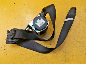 BMW 6er E63 Bj 2006 O/S Sicherheitsgurt vorne rechts Fahrerseite schwarz 602321100C OEM