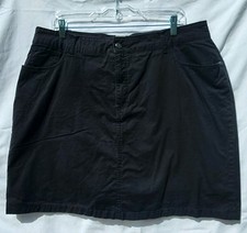 Croft  Barrow Skort Womens Size 10 Black Classic Fit Stretch Skirt Shorts