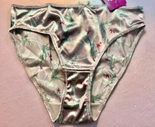 Women s panties,bikinis ILUSION size M. Floral satin shiny soft delicate Mexico