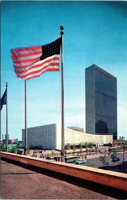 United Nations Buildings American Flag Flying High New York NY Chrome Postcard