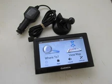 Garmin nüvi 55LM Automotive Mountable GPS With Power Cable abd mount 