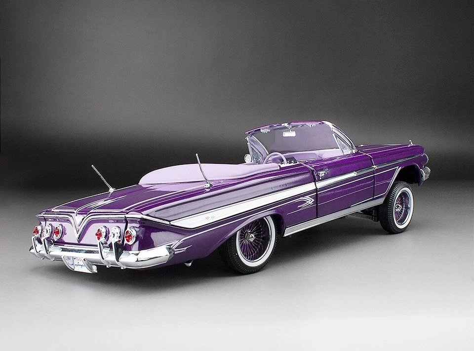 Chevrolet Impala Lowrider 1961 escala 1:18 modelo de coche fundido a presión púrpura - con caja Foto 3 de 4