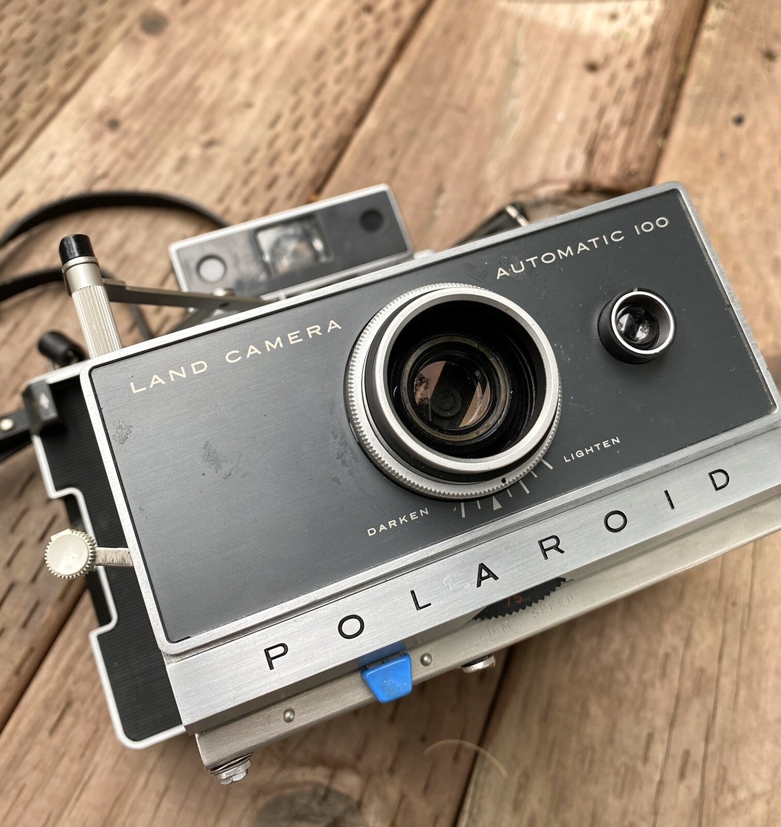 Vintage Polaroid Land Camera Automatic 100 W/ Accessories! Nice