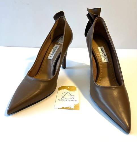 Décolleté Max Mara in pelle marrone con coda a volant, taglia 9,5 (US) 39,5 (EU) $725 - Foto 2 di 12