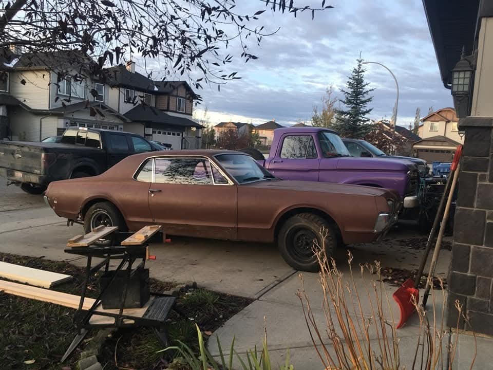  Mercury Cougar for sale in CALGARY 