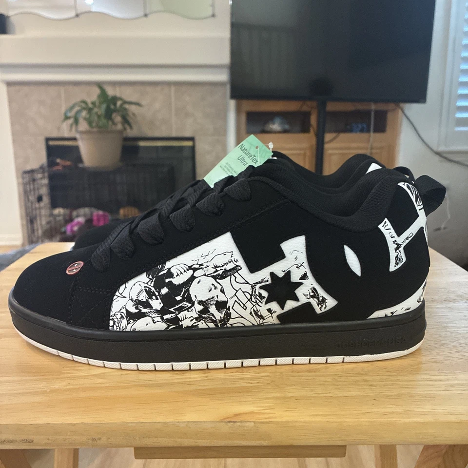 RARE DC Shoes Marvel Deadpool Men's DP Court Graffik Size 10 New with Box - Image 2 of 4