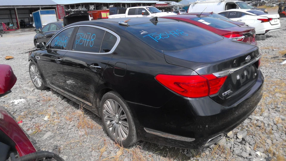 Conjunto de luz trasera KIA K900 izquierda 15 Foto 2 de 4