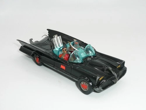 Corgi 267 1967 Batman tow hook Batmobile w/ Figures  *original Vintage *
