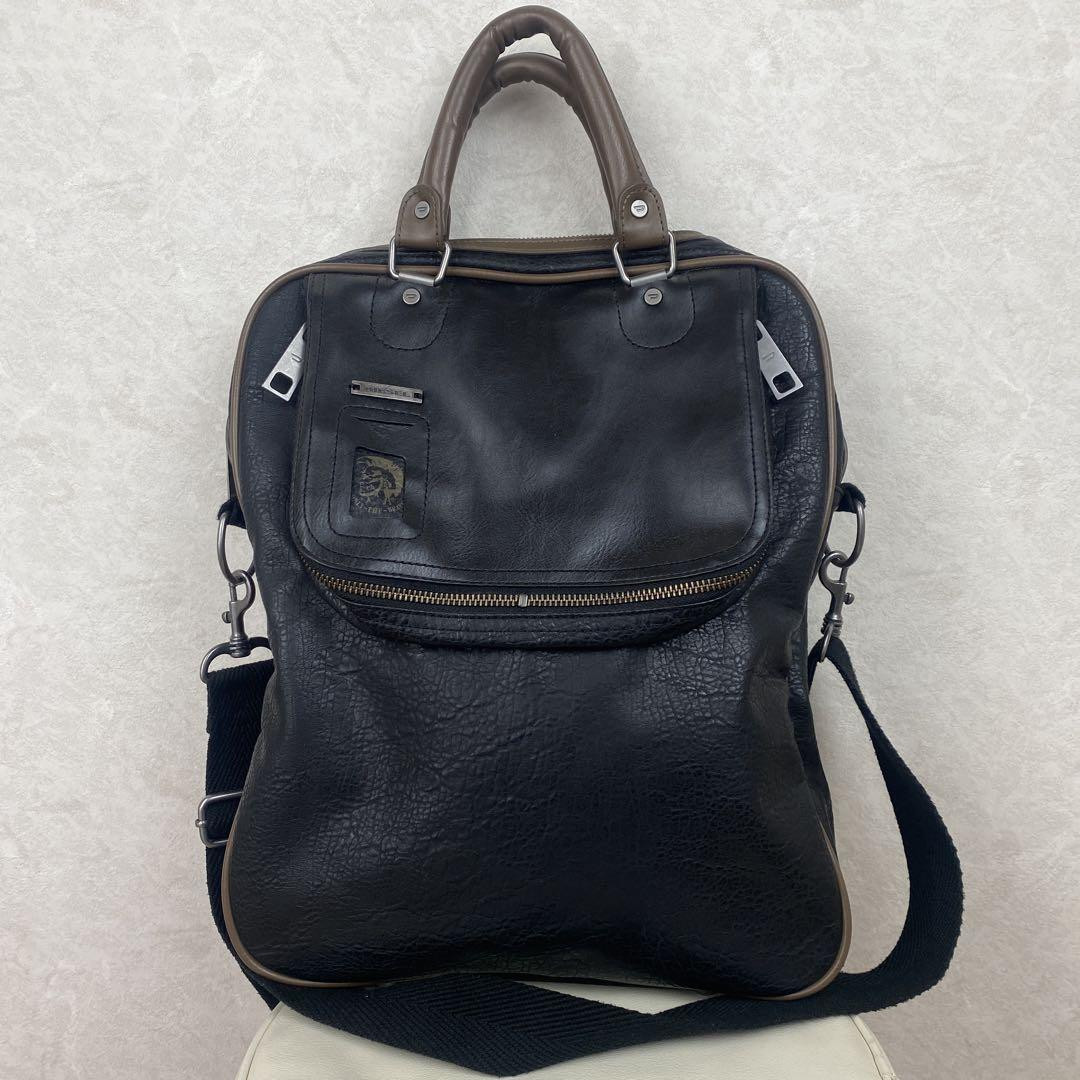 Diesel Men Tagged 2Way Leather Shoulder Bag Black 39x31x5 Diesel Men Tagged 2Way Leather Shoulder Bag Black 39x31x5