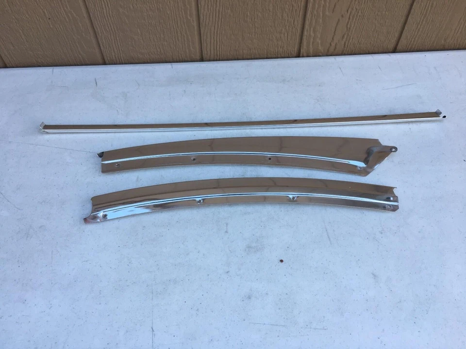 Cadillac 1977-1984 sedán Deville marco de apertura de puerta moldura pasajero trasero Foto 2 de 4