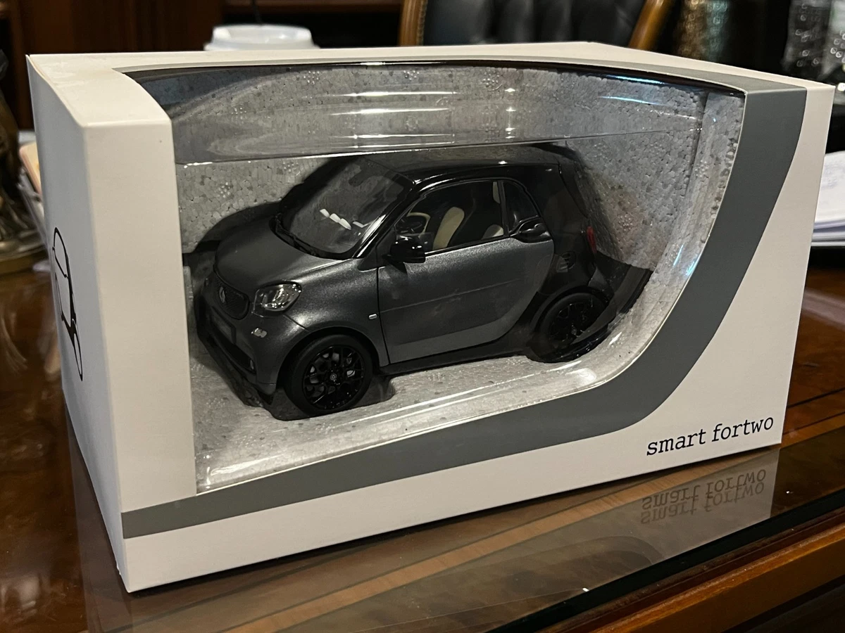 Norev 1/18 Smart Forfour – Noir & Hazel Brown – Occasion