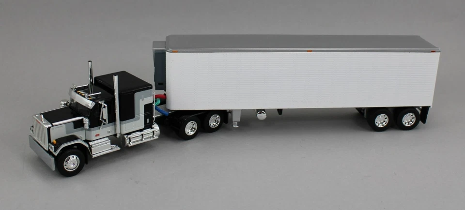 2025 DCP 1:64 *BLACK & WHITE* GMC General 60" Flattop w/Vintage Reefer Trailer - Image 2 of 4