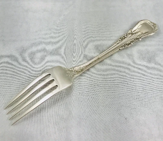 Tenedor de almuerzo Sir Christopher de Wallace Sterling-7 1/4" Foto 3 de 4