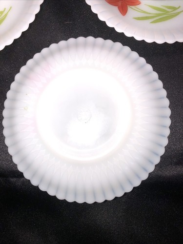 Vintage Macbeth Evans Monax Petalware Opalescent Red Flowers Cups/Saucers - Picture 4 of 17