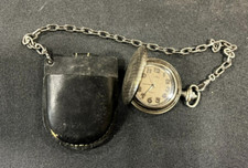 VINTAGE CALIBRI QUARTZ POCKET WATCH W/LEATHER HOLDER FOR PARTS AA 11122