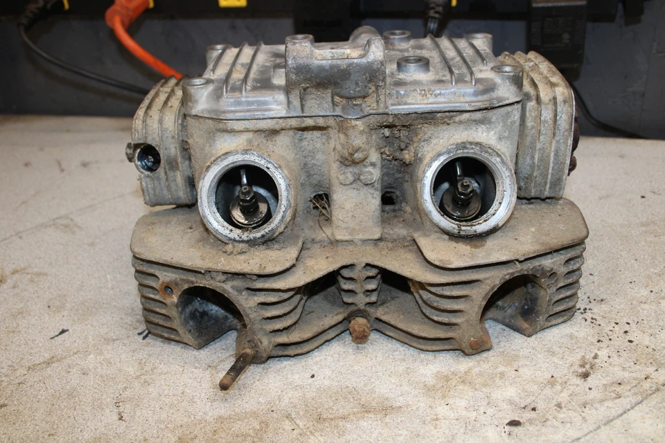 Honda CL200 1974 Scrambler motor extremo superior culata 1624.ux Foto 3 de 4